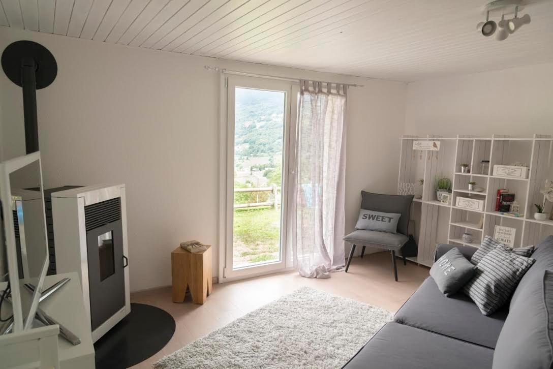 Modern Charme Studio In Chalet Villa Ponto Valentino Екстериор снимка